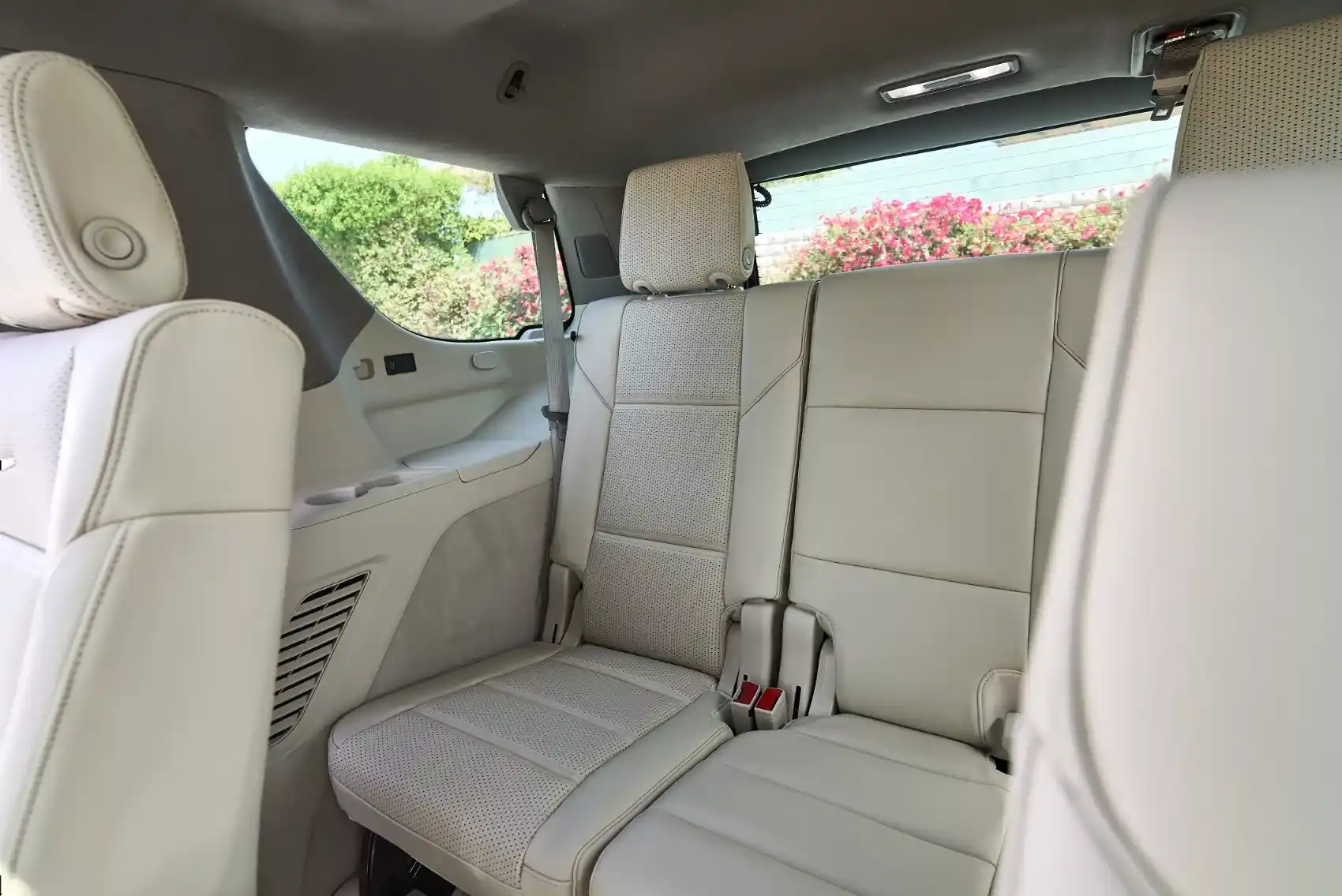 CADILLAC ESCLADE