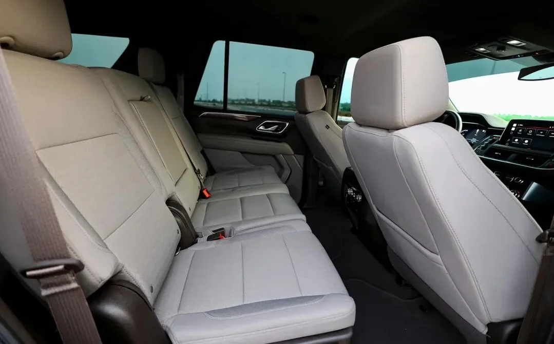 GMC YUKON - view 3