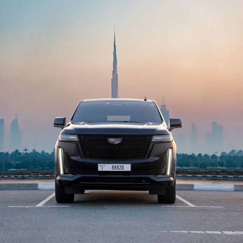 CADILLAC ESCALADE - view 2