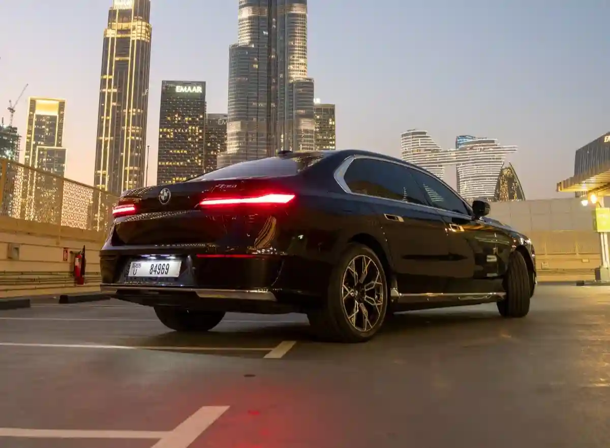 BMW 7 SERIES - view 8