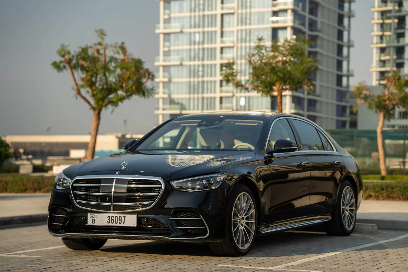 MERCEDES-BENZ S-CLASS - view 2