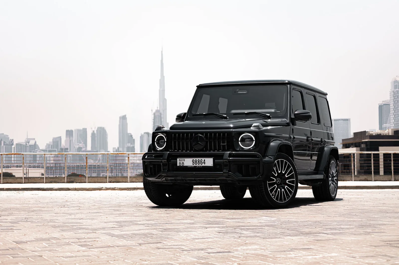 MERCEDES-BENZ G63 AMG - view 2