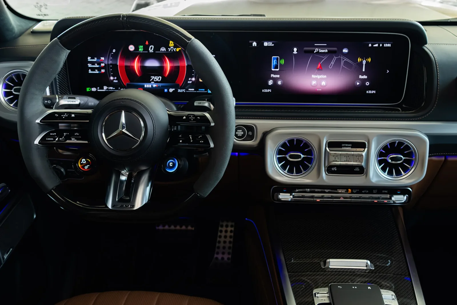 MERCEDES-BENZ G63 AMG - view 8